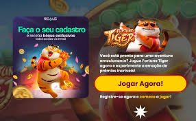 Dragon Tiger Casino ဂိမ်း Card ဖေါ်နေသည့် Dealer မြင်ကွင်း